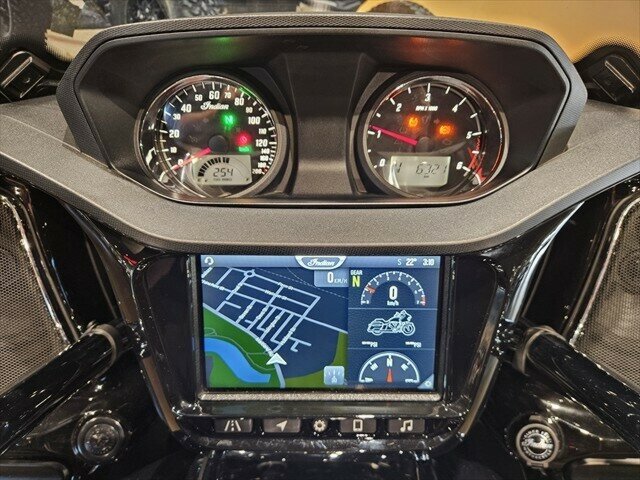 2021 INDIAN CHALLENGER LIMITED ROAD
