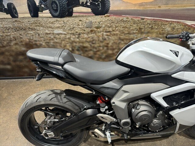 2024 TRIUMPH DAYTONA 660 (LAMS) ROAD