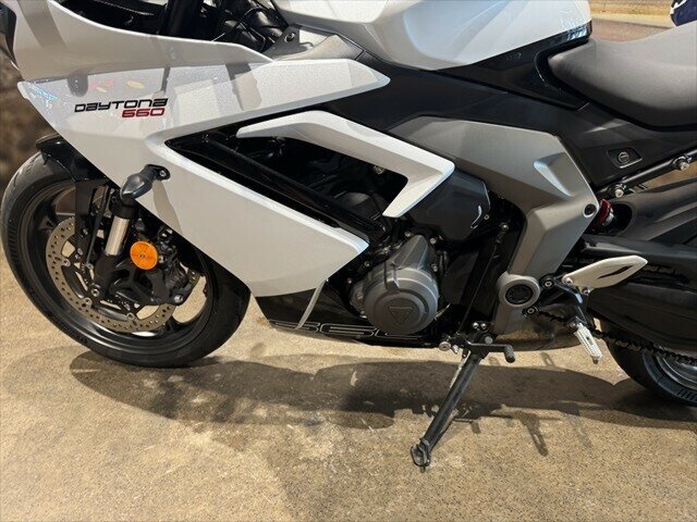 2024 TRIUMPH DAYTONA 660 (LAMS) ROAD