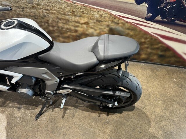 2024 TRIUMPH DAYTONA 660 (LAMS) ROAD
