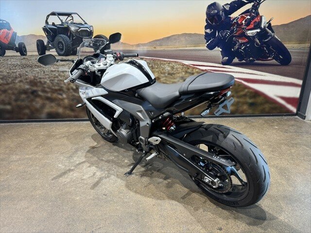 2024 TRIUMPH DAYTONA 660 (LAMS) ROAD