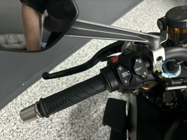 2022 DUCATI STREETFIGHTER V4 S SPORTS