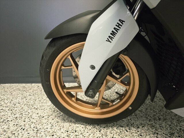 2024 YAMAHA XMAX 300 LAMS SCOOTER