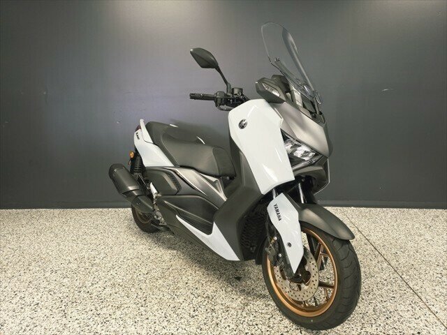 2024 YAMAHA XMAX 300 LAMS SCOOTER