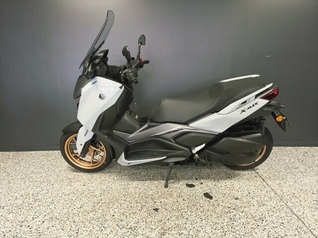 2024 YAMAHA XMAX 300 LAMS SCOOTER