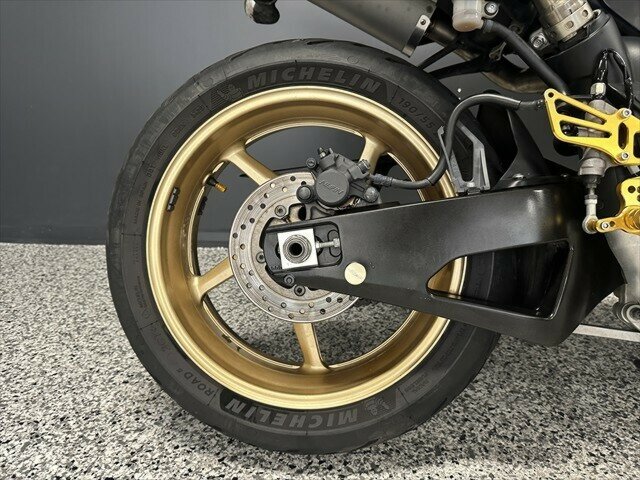 2011 YAMAHA YZF-R1 SPORTS