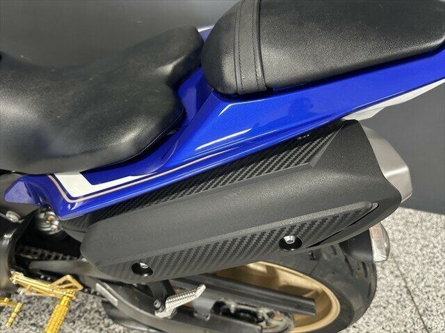 2011 YAMAHA YZF-R1 SPORTS