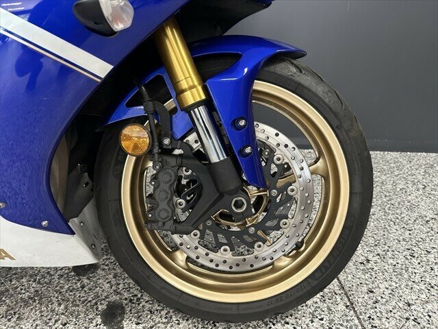 2011 YAMAHA YZF-R1 SPORTS
