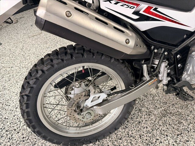 2010 YAMAHA XT250 TRAIL