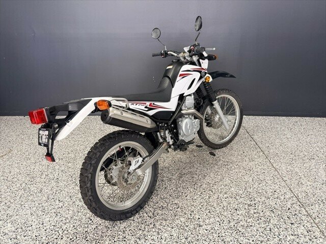 2010 YAMAHA XT250 TRAIL