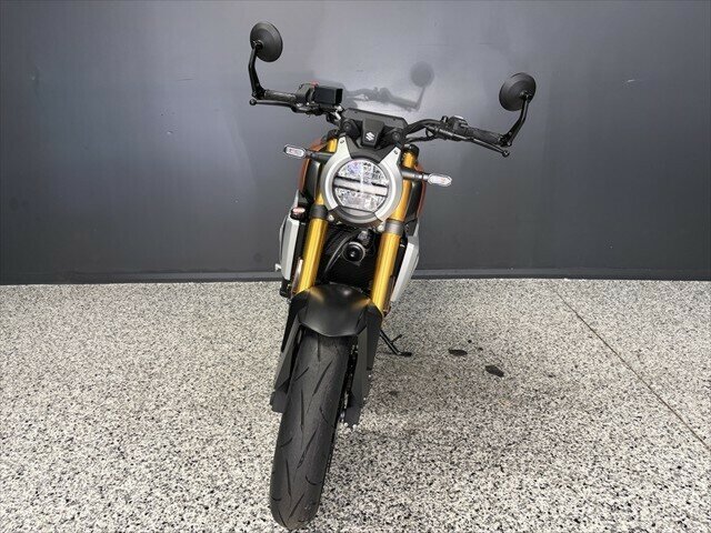 2025 SUZUKI GSX-8T ROAD