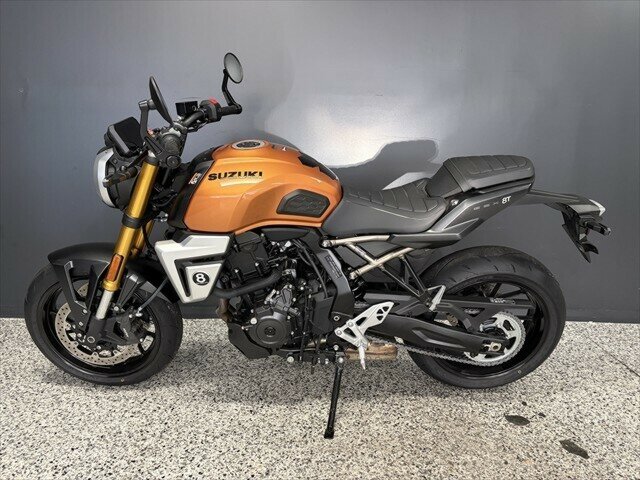 2025 SUZUKI GSX-8T ROAD