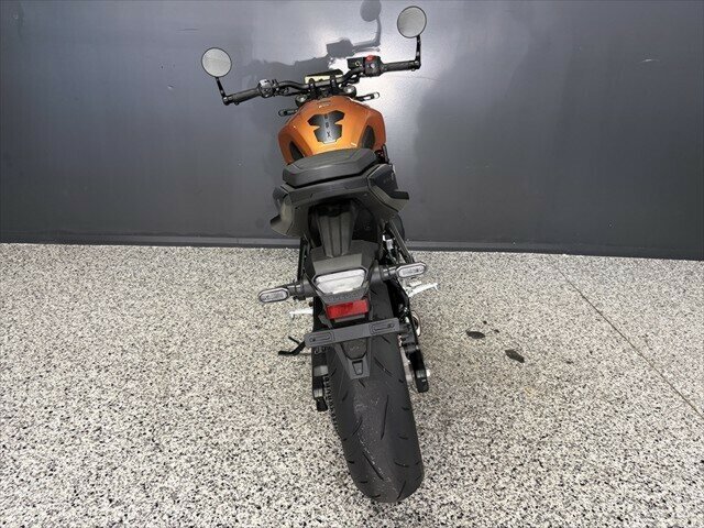 2025 SUZUKI GSX-8T ROAD