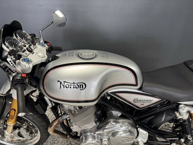 2018 NORTON COMMANDO 961 CAFE RACER ROAD