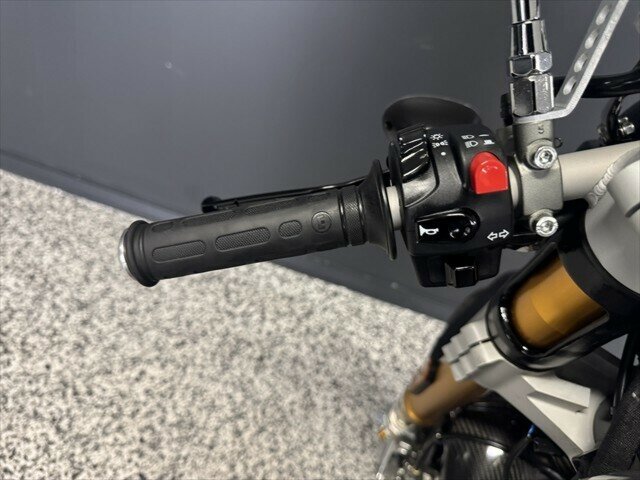 2018 NORTON COMMANDO 961 CAFE RACER ROAD