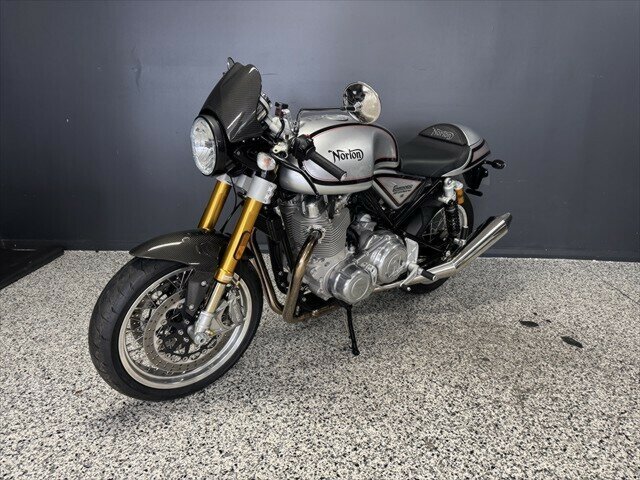 2018 NORTON COMMANDO 961 CAFE RACER ROAD