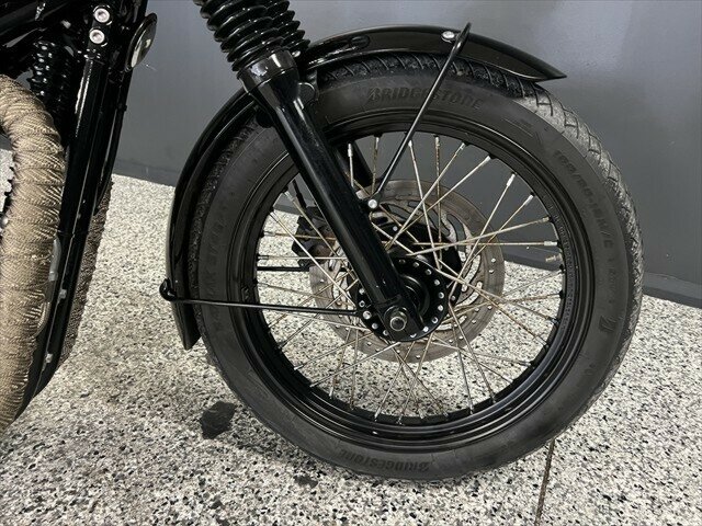 2015 TRIUMPH BONNEVILLE T100 BLACK ROAD