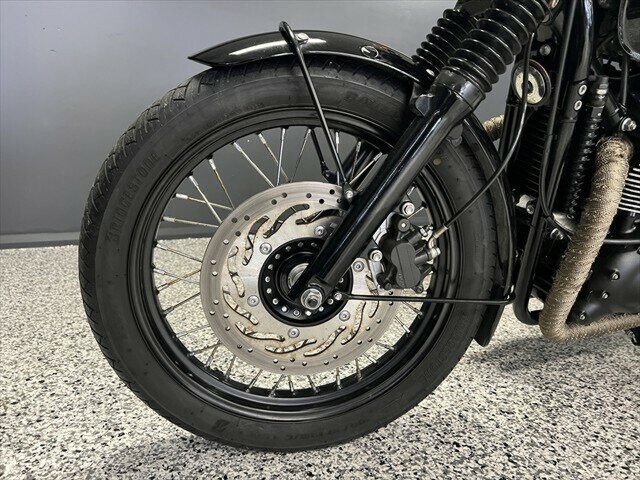 2015 TRIUMPH BONNEVILLE T100 BLACK ROAD