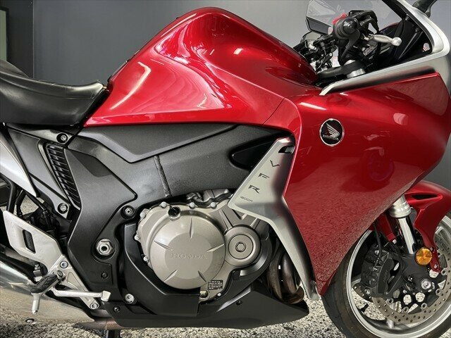 2010 HONDA VFR1200F ROAD
