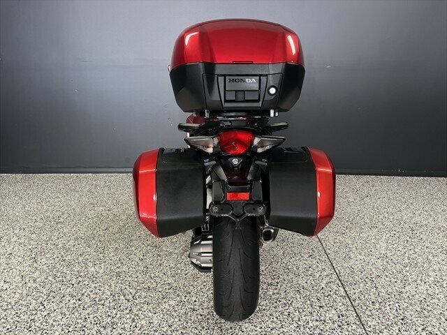 2010 HONDA VFR1200F ROAD