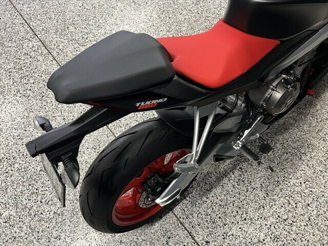 2021 APRILIA TUONO SPORTS