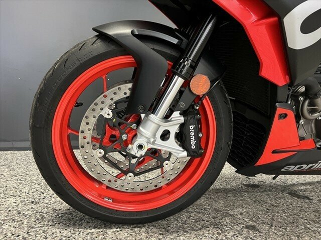 2021 APRILIA TUONO SPORTS