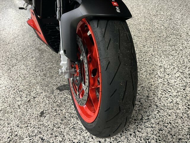 2021 APRILIA TUONO SPORTS