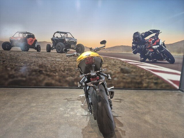 2025 TRIUMPH STREET TRIPLE RS ROAD