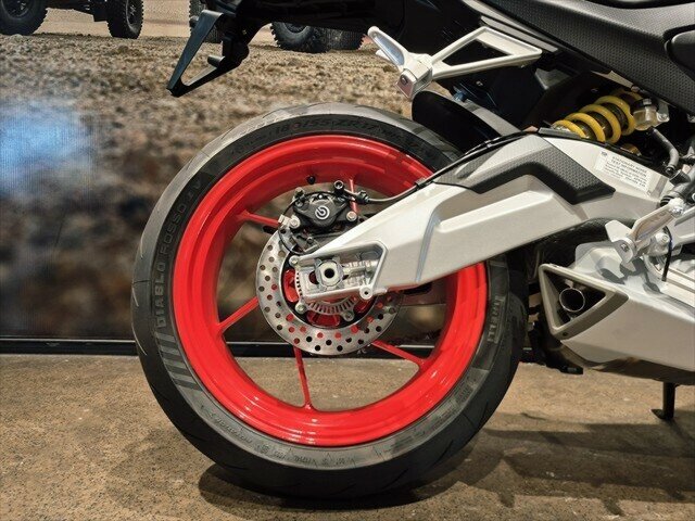 2024 APRILIA TUONO FACTORY SPORTS