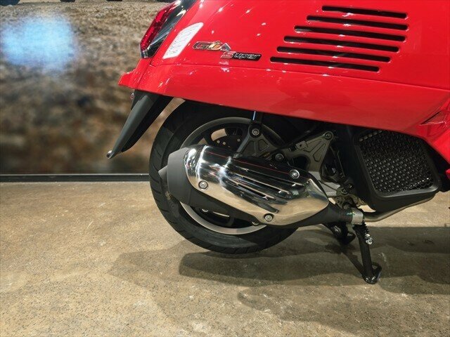 2025 VESPA GTS 150 SUPER SCOOTER