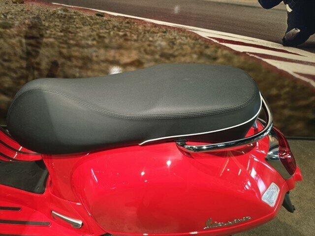 2025 VESPA GTS 150 SUPER SCOOTER