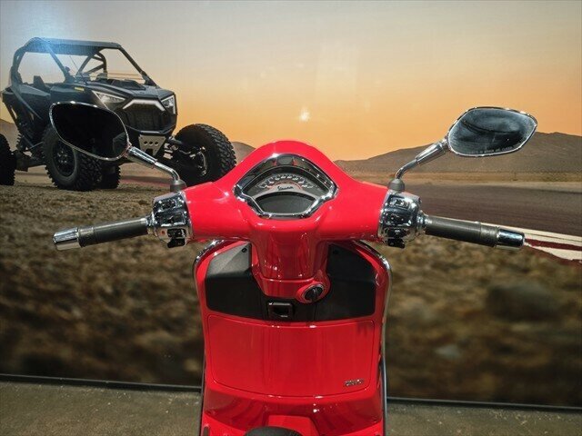 2025 VESPA GTS 150 SUPER SCOOTER