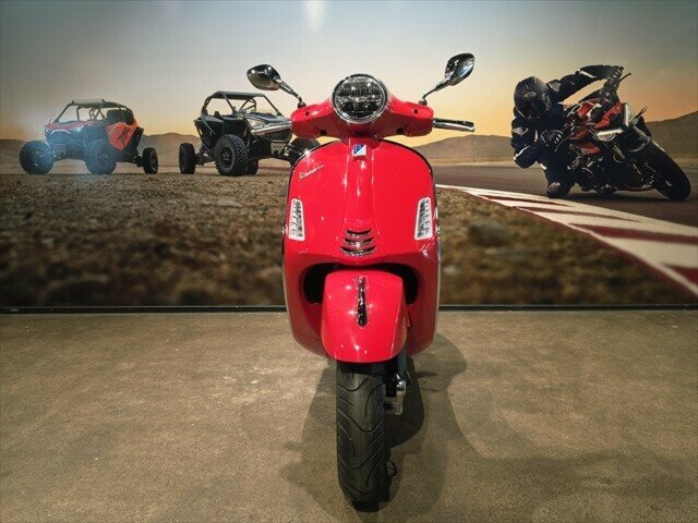2025 VESPA GTS 150 SUPER SCOOTER