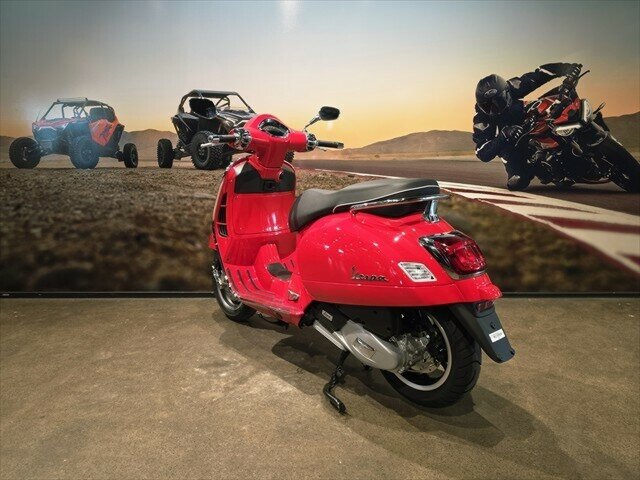 2025 VESPA GTS 150 SUPER SCOOTER