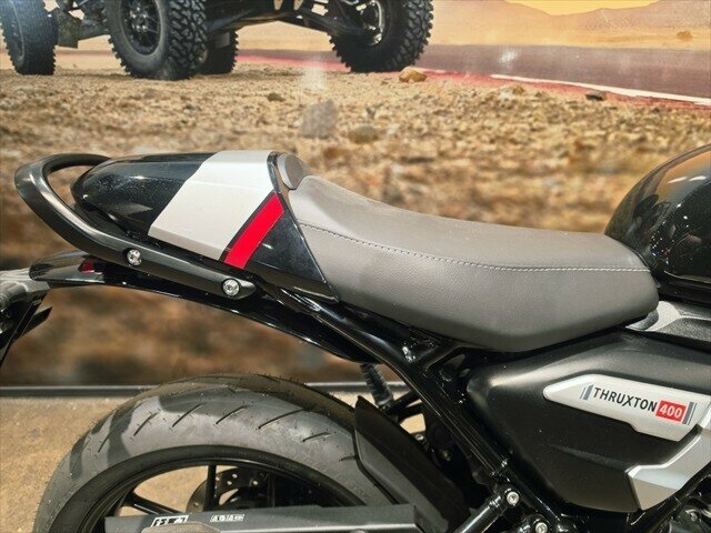 2026 TRIUMPH THRUXTON 400 ROAD