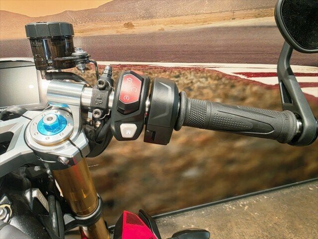 2026 TRIUMPH STREET TRIPLE 765 RX SPORTS