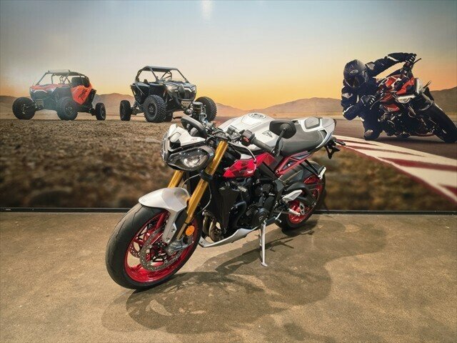 2026 TRIUMPH STREET TRIPLE 765 RX SPORTS