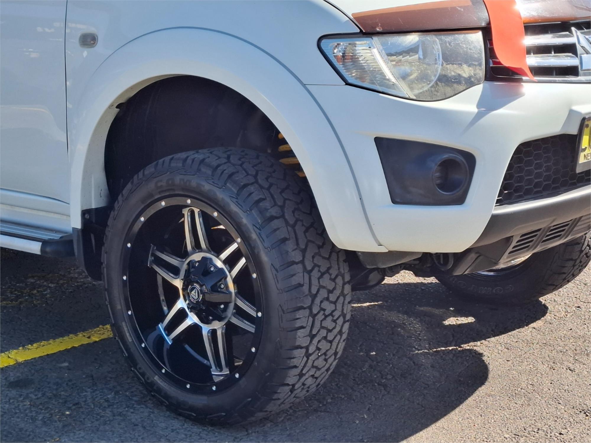 2013 MITSUBISHI TRITON MN MY12 GLX (4x4) 4 SP AUTOMATIC 4x4 DOUBLE CAB UTILITY
