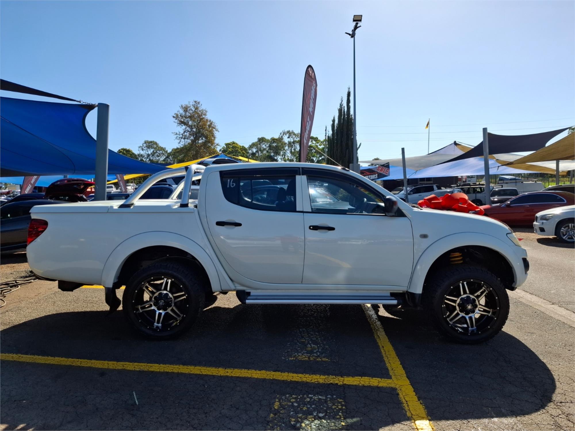 2013 MITSUBISHI TRITON MN MY12 GLX (4x4) 4 SP AUTOMATIC 4x4 DOUBLE CAB UTILITY