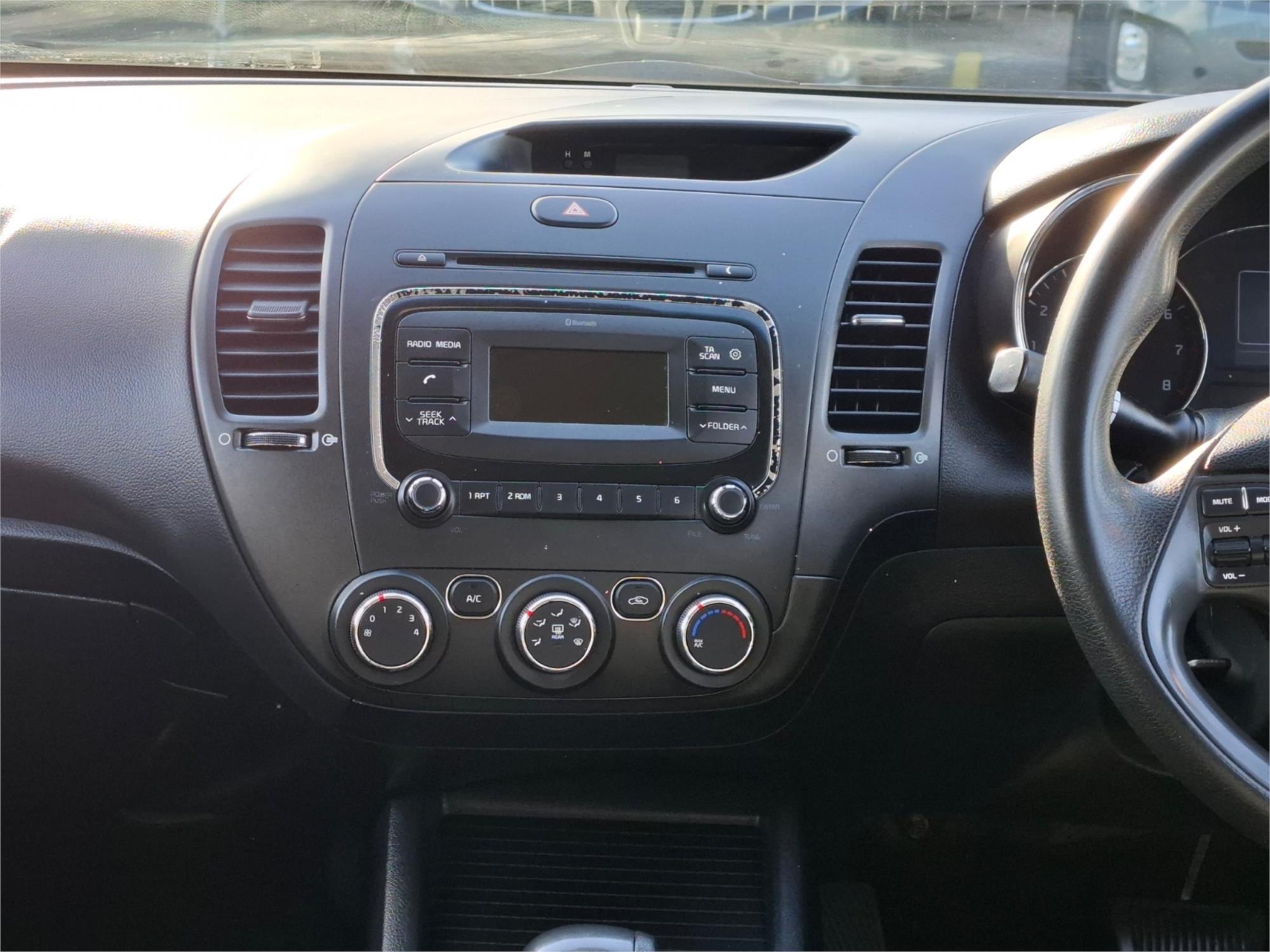 2016 KIA CERATO YD MY15 Si 6 SP AUTOMATIC 4D SEDAN