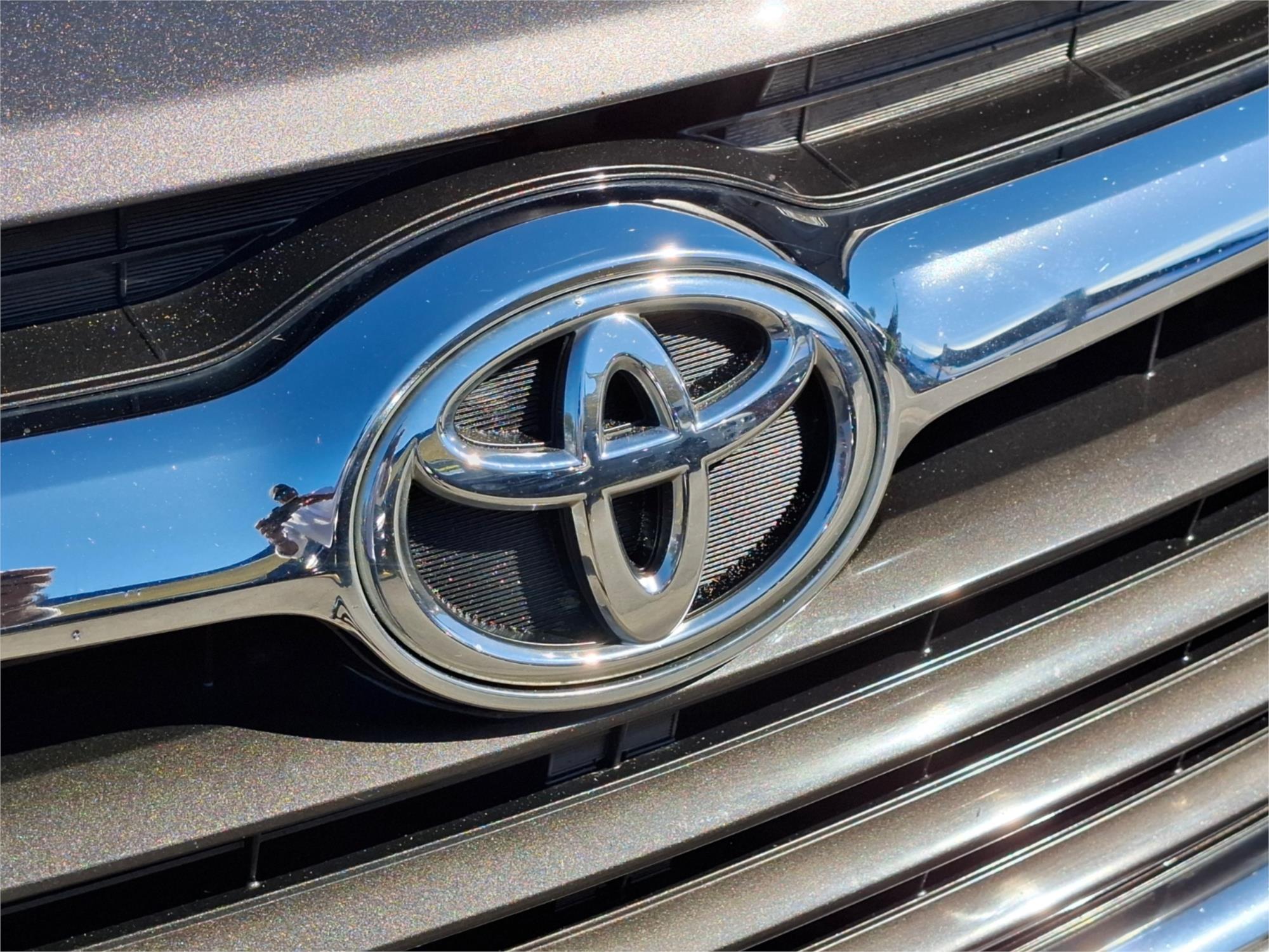 2015 TOYOTA KLUGER GSU50R GX (4x2) 6 SP AUTOMATIC 4D WAGON