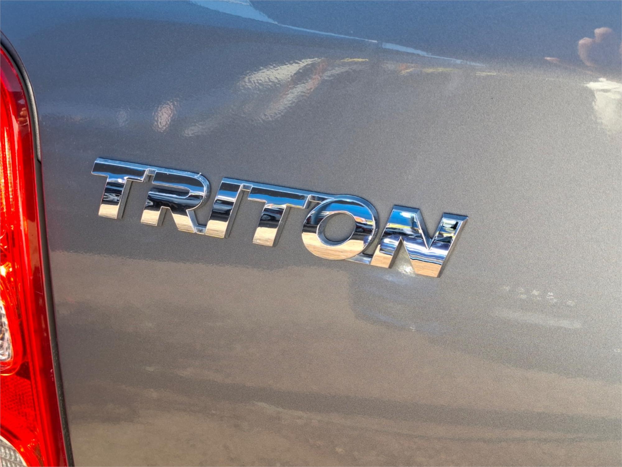 2018 MITSUBISHI TRITON MQ MY18 GLS (4x4) BLACKLINE 5 SP AUTOMATIC DUAL CAB UTILITY
