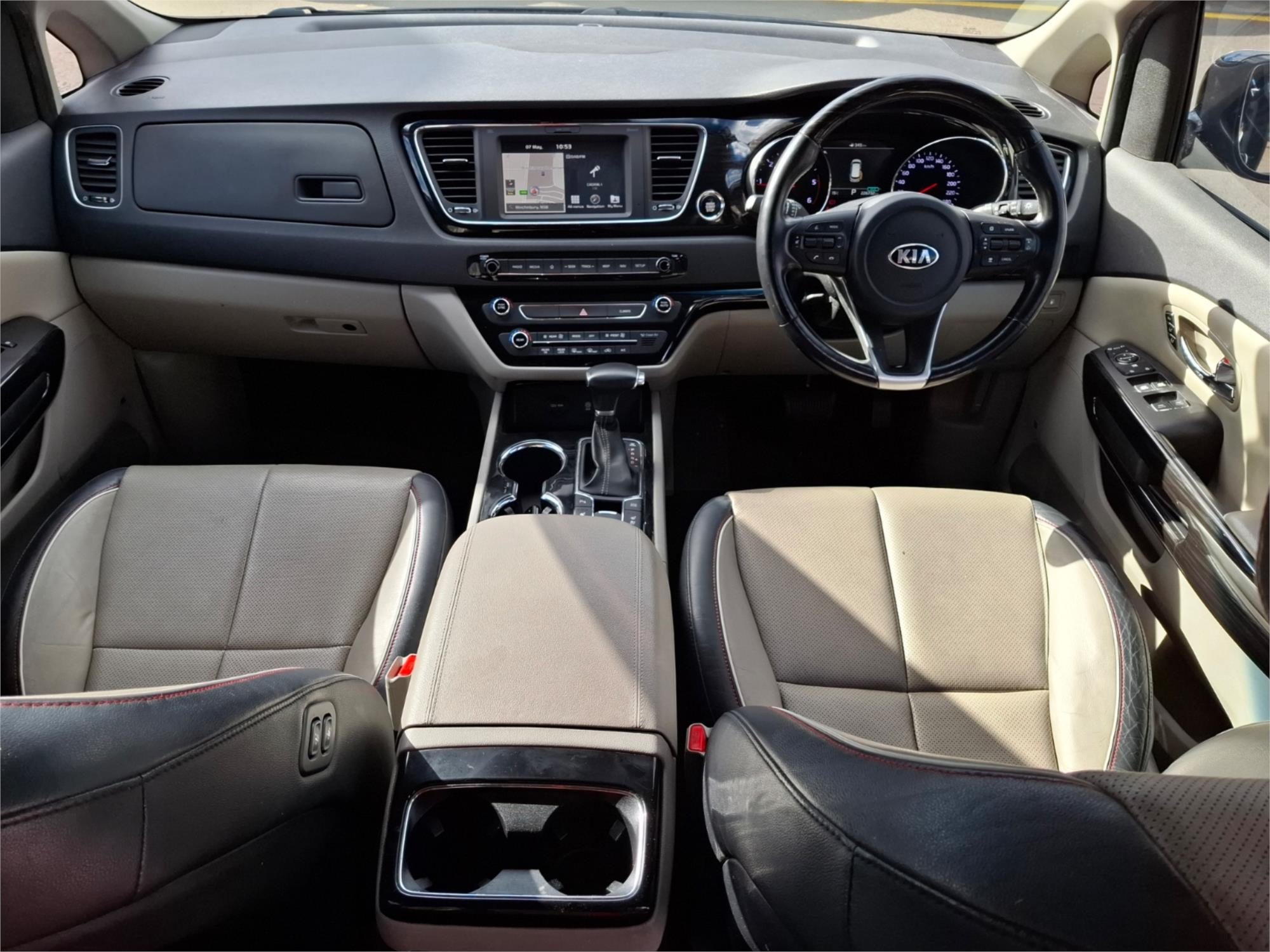 2019 KIA CARNIVAL YP PE MY19 PLATINUM 8 SP AUTOMATIC 4D WAGON