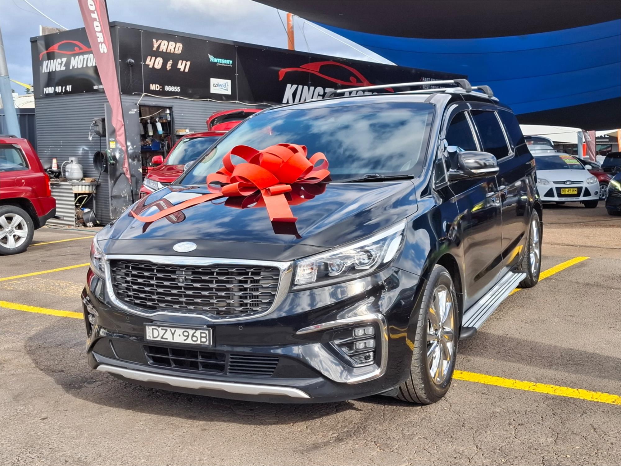 2019 KIA CARNIVAL YP PE MY19 PLATINUM 8 SP AUTOMATIC 4D WAGON