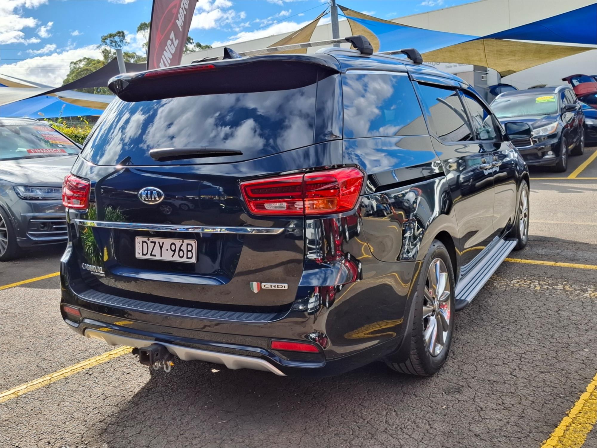 2019 KIA CARNIVAL YP PE MY19 PLATINUM 8 SP AUTOMATIC 4D WAGON
