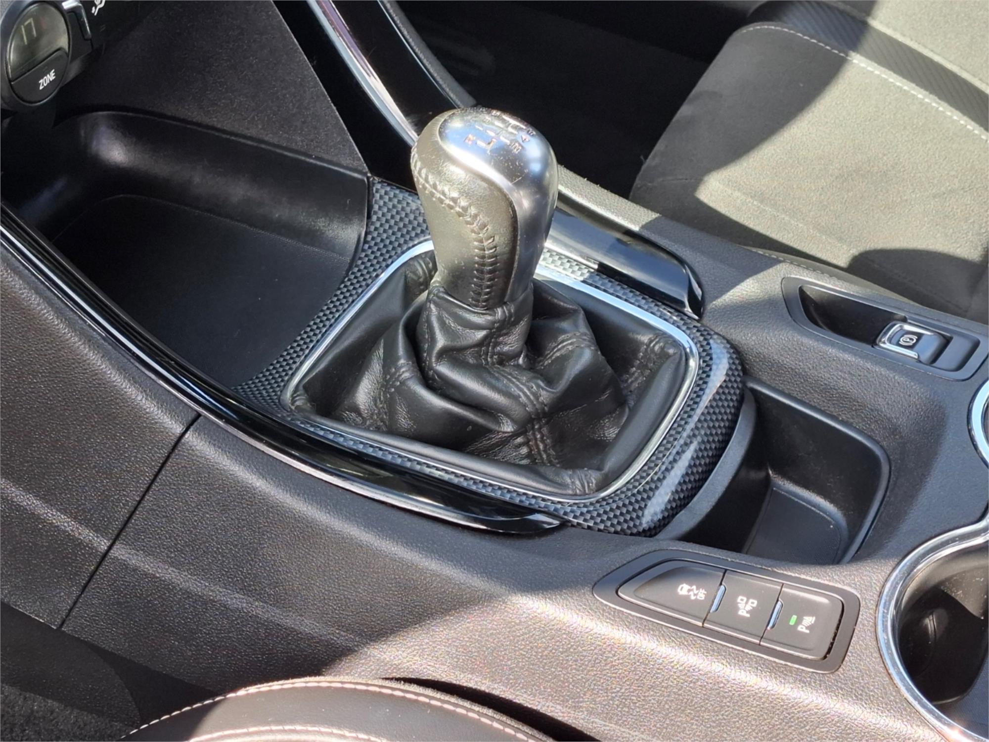 2013 HOLDEN COMMODORE VF SV6 6 SP MANUAL 4D SEDAN