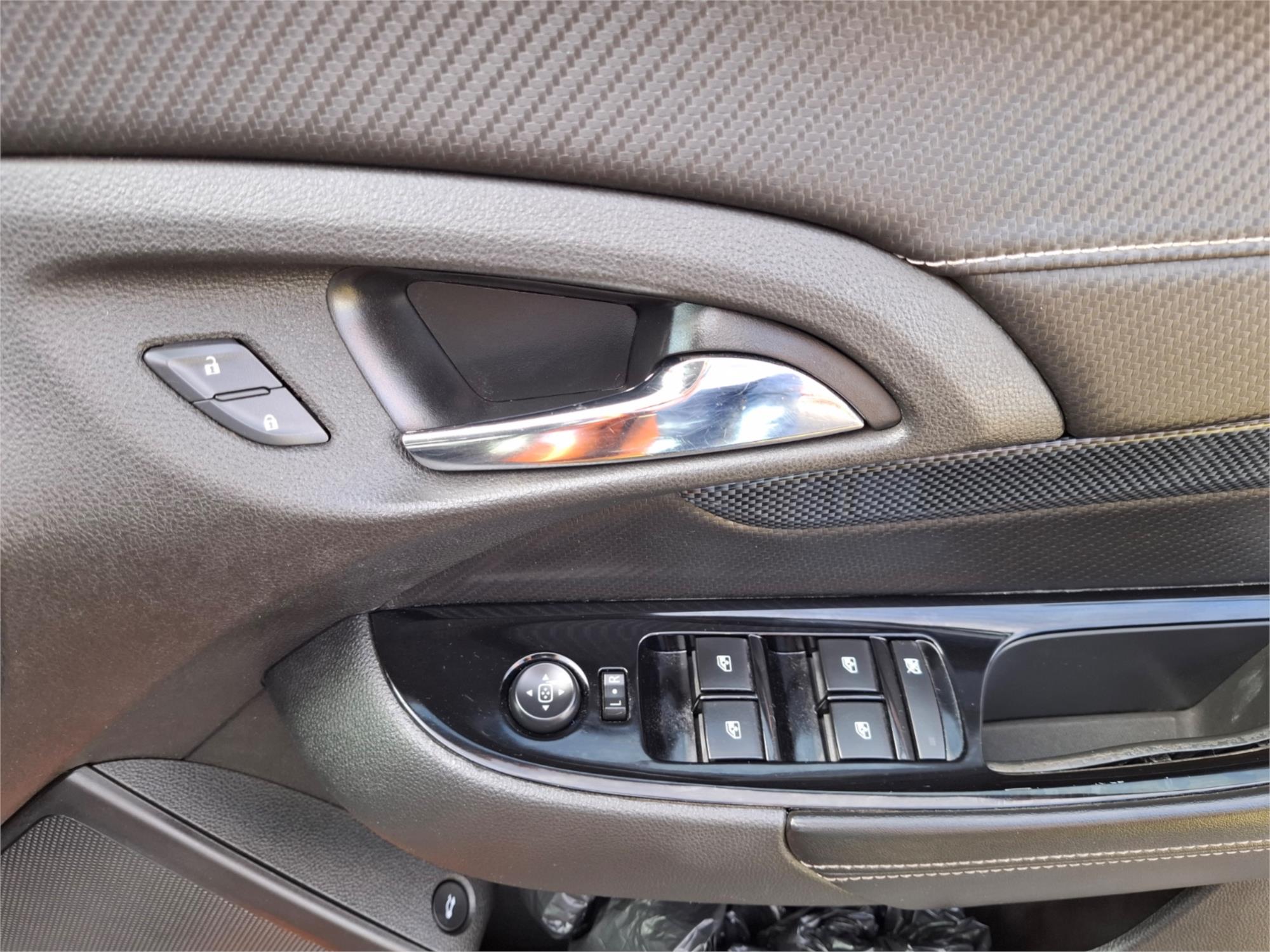 2013 HOLDEN COMMODORE VF SV6 6 SP MANUAL 4D SEDAN