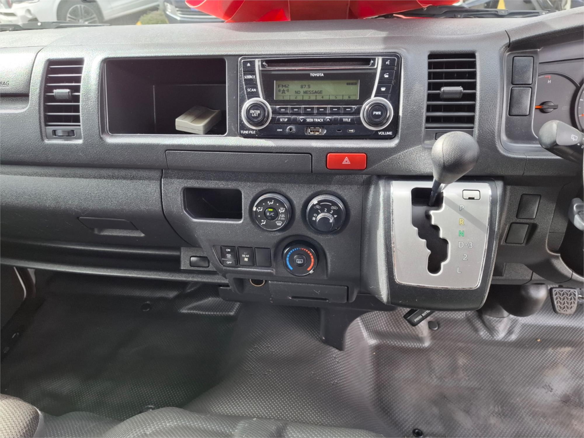 2014 TOYOTA HIACE TRH223R MY12 UPGRADE COMMUTER 4 SP AUTOMATIC BUS