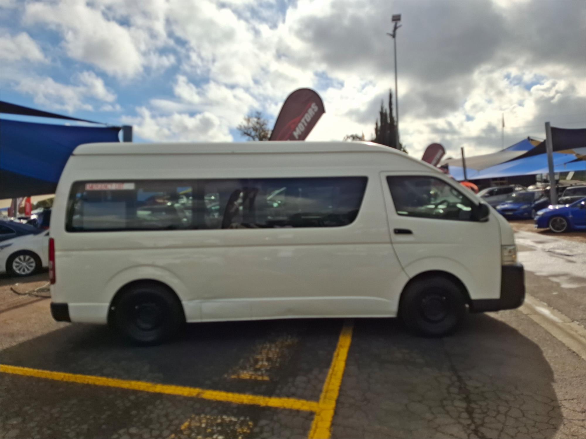 2014 TOYOTA HIACE TRH223R MY12 UPGRADE COMMUTER 4 SP AUTOMATIC BUS