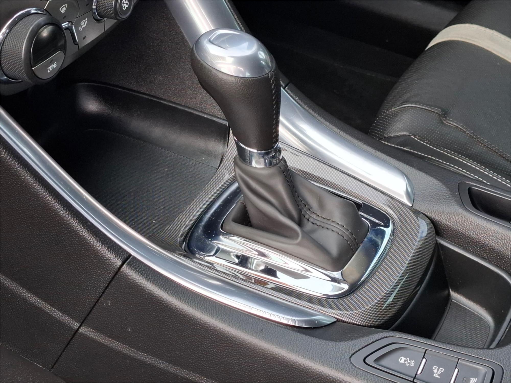 2015 HOLDEN CALAIS VF MY15 V 6 SP AUTOMATIC 4D SEDAN